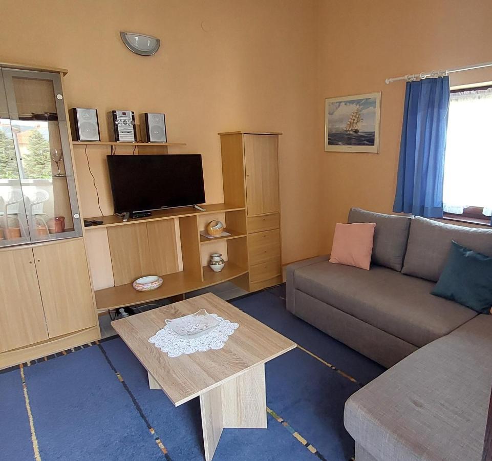Lorenca Apartment *